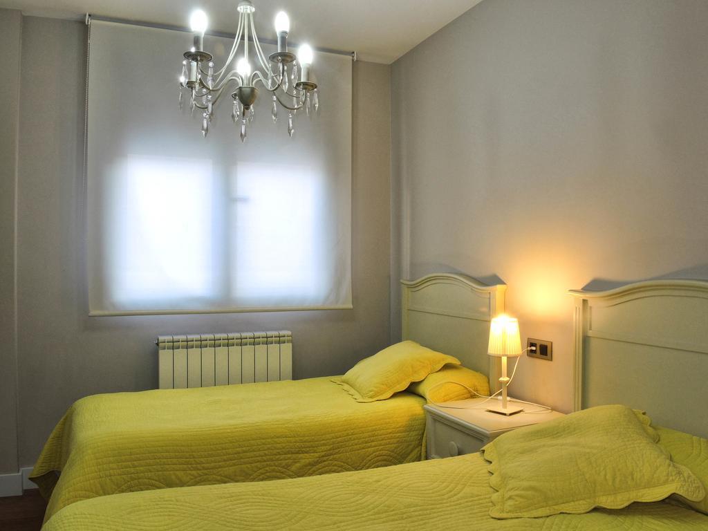 Salamanca Centro Apartamentos ภายนอก รูปภาพ