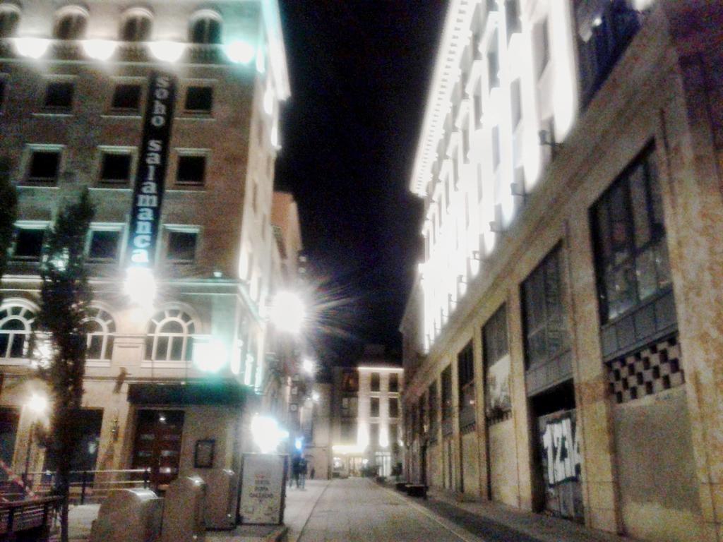 Salamanca Centro Apartamentos ภายนอก รูปภาพ