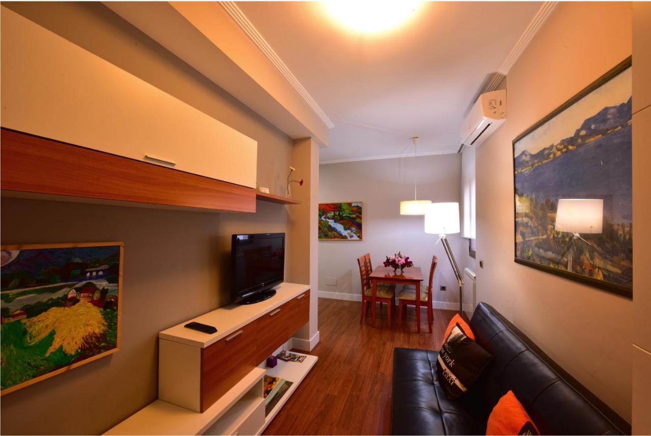 Salamanca Centro Apartamentos ภายนอก รูปภาพ